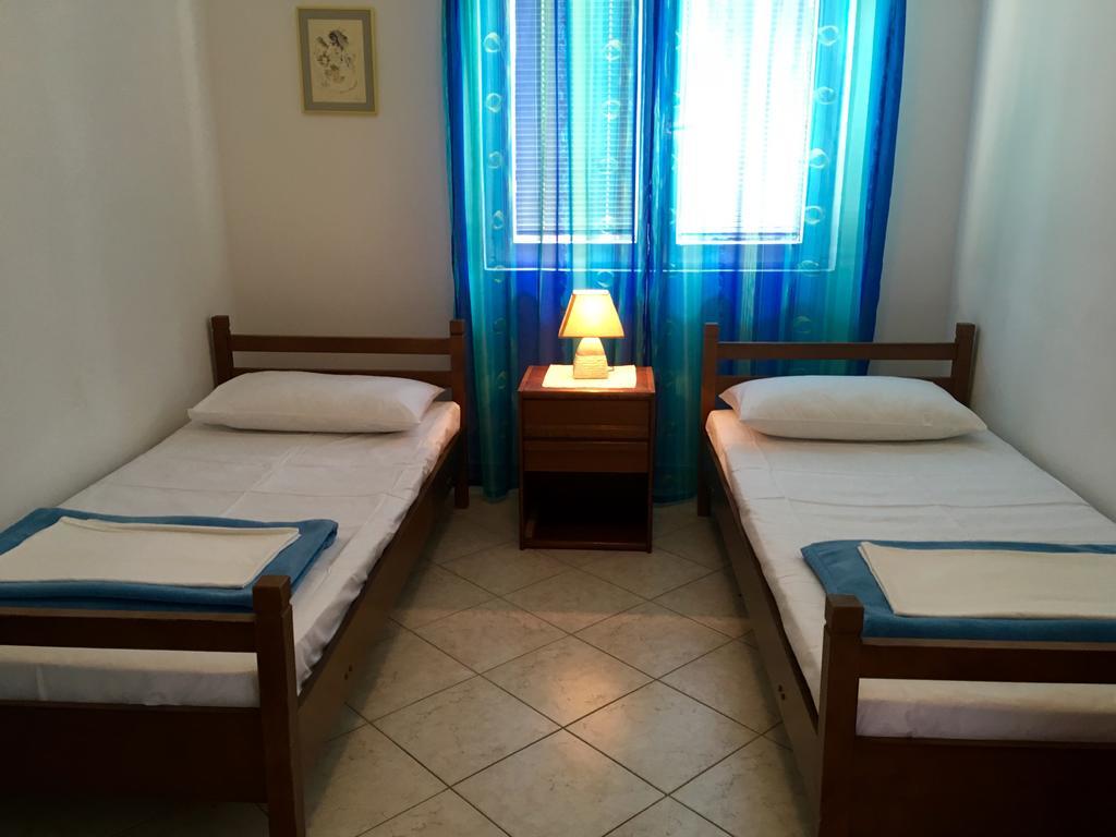 מאנדרה Apartments Sugar מראה חיצוני תמונה